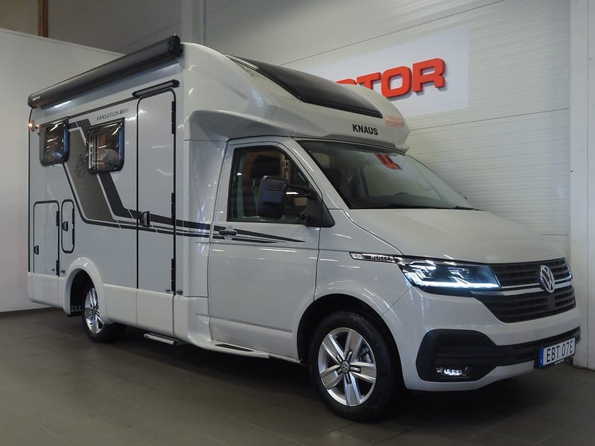 Bild 2 av Knaus Campervan Volkswagen Tourer Van 500 MQ Vansation Markis Solcell AUT 4 Bäddar