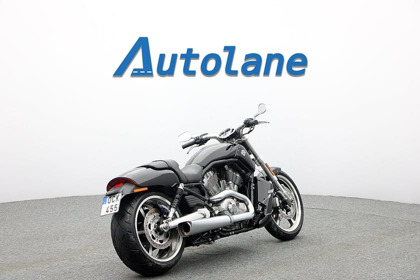 Bild 5 av Harley-Davidson VRSCF V-Rod *Vance & Hines, Nya däck, Nyservad *Sommarkampanj 4,