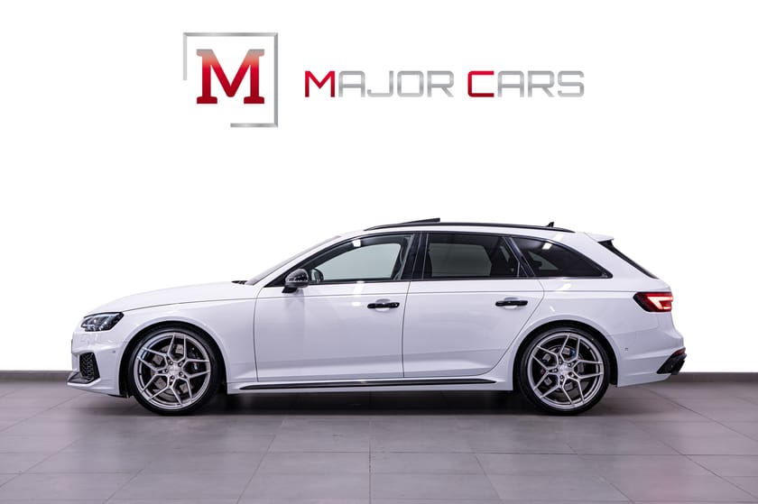Bild 3 av Audi RS 4 Avant 2.9 V6 FSI Q Pano B&O Kolfiber HuD Massage