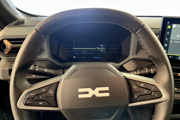 Dacia Duster HYBRID 140