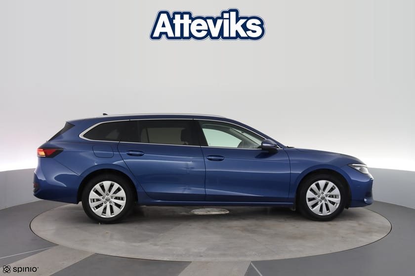 Bild 2 av Volkswagen Passat Variant eHybrid 272hk Business Drag P-Värm Kamera Navi