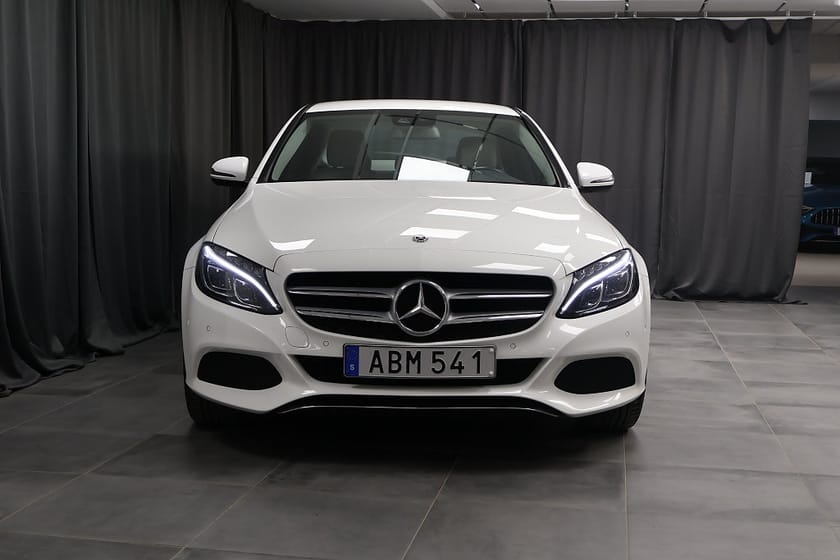 Bild 3 av Mercedes-Benz C 180 Avantgarde Backkamera Multibeam 1 BRUKARE