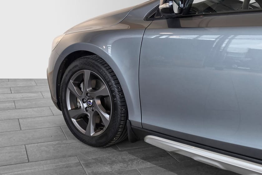 Bilde 5 av Volvo V40 Cross Country D2 Summum Man. | Kamera | Skinn | Glasstak|