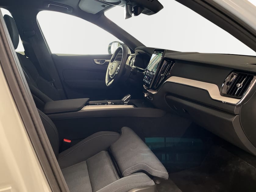 Bild 5 av Volvo XC60 T6 Plus Dark Nordic Edition