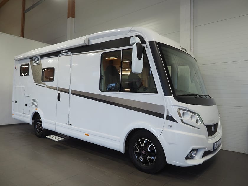 Bild 2 av Knaus Campervan Fiat 600 MG VAN I PLATINUM Auto AC Solcell Cykelställ