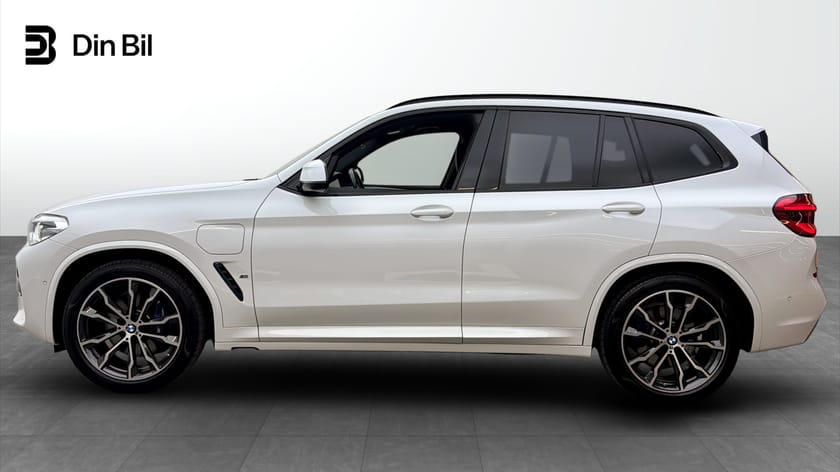Bild 2 av BMW X3 xDrive30e 292hk