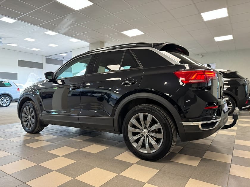 Bild 4 av Volkswagen T-Roc 2.0 TSI 4M Automat Cockpit Parkassist Led Dragkrok