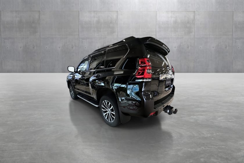 Bilde 3 av Toyota Land Cruiser 5-dørs 2.8 Diesel High Power D-4D Aut. 6 gir 4x4 GX
