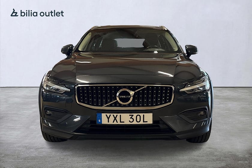 Bild 4 av Volvo V60 Cross Country D4 AWD Adv Edition / Keyless / B-Kamera / Navi / VOC