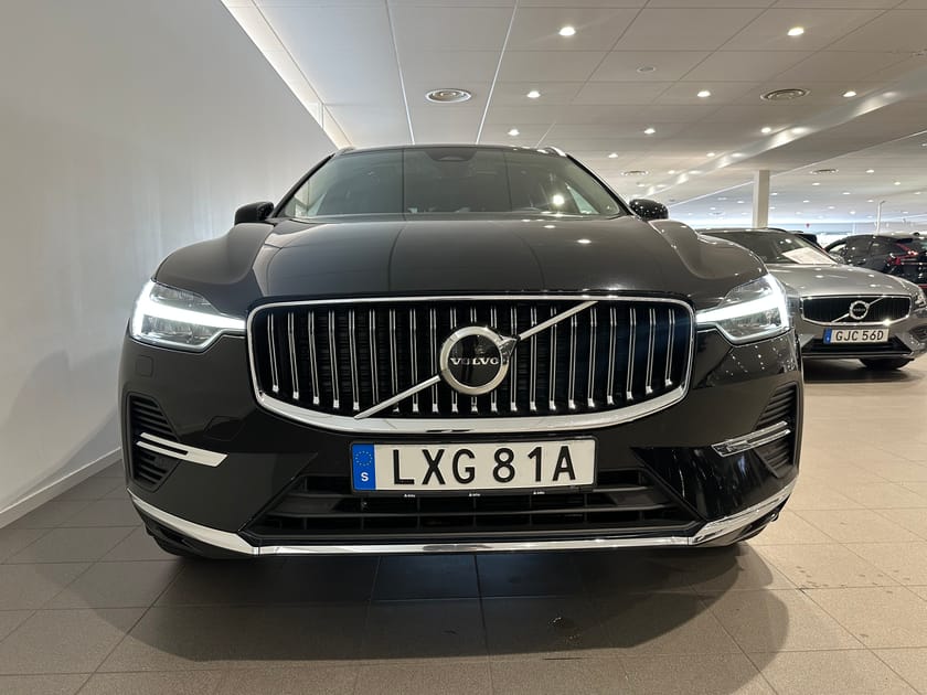 Bild 2 av Volvo XC60 Recharge T6 Core Edition/ Panoramatak/ Dragkrok/ Backkamera/