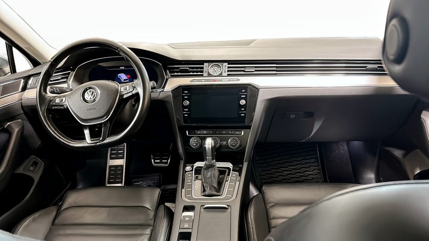 Bild 4 av Volkswagen Passat Alltrack 4M 2.0 TDI 190hk Cockpit Panorama Drag