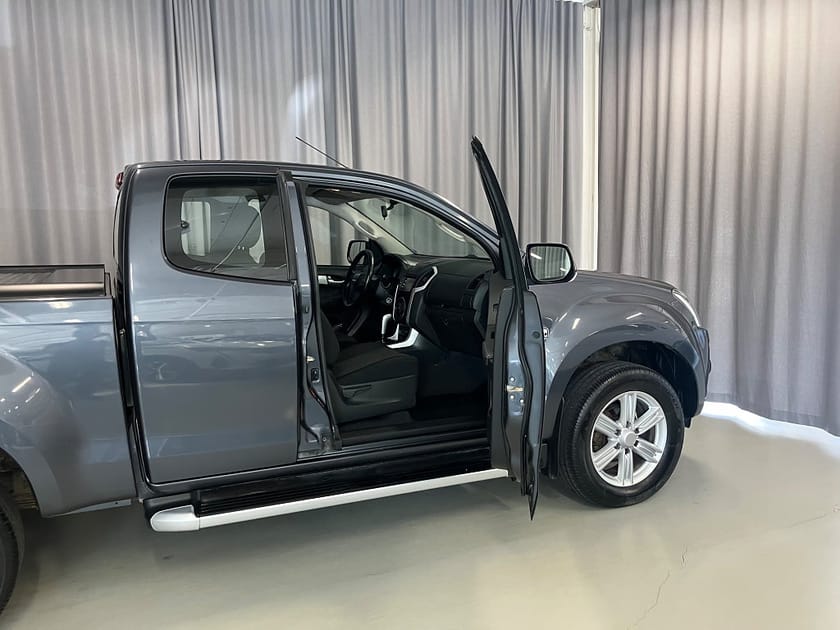 Bild 5 av Isuzu D-Max Space Cab 1.9 4WD Automat