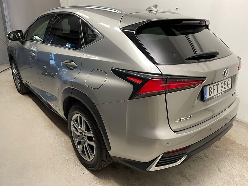 Bild 2 av Lexus NX 300h AWD 2.5 MHEV Executive Premium - 1 Ägare -