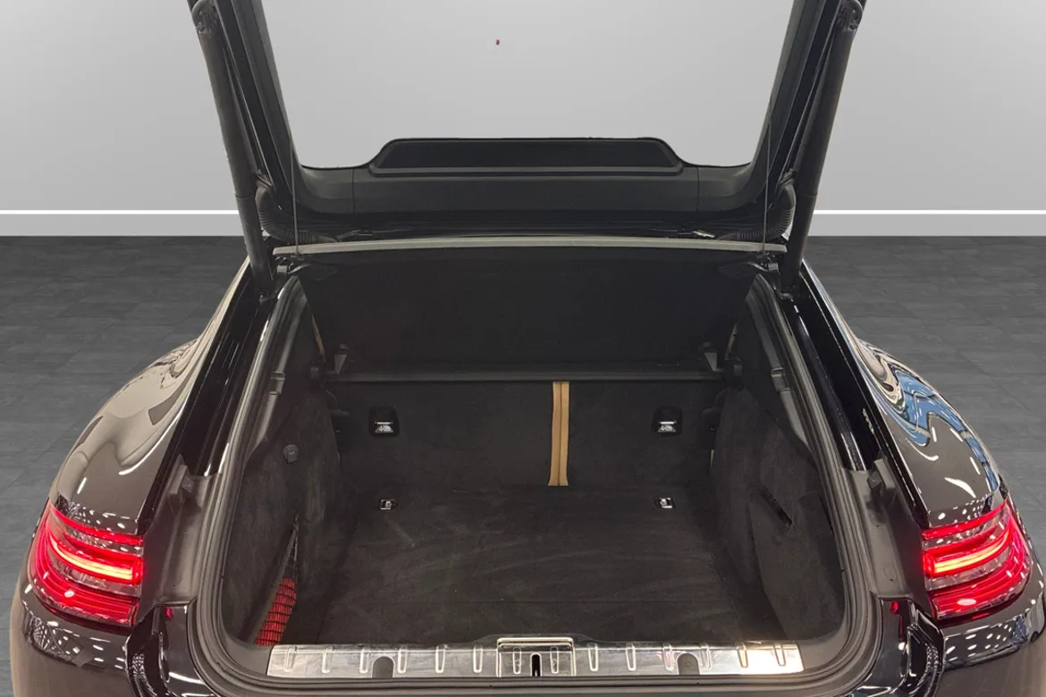 Porsche Panamera 4 E-Hybrid