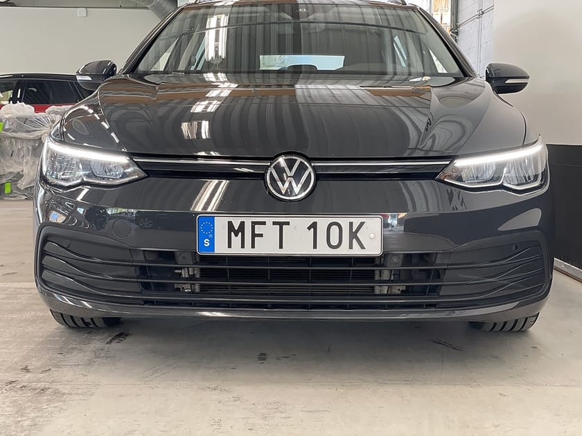 Bild 3 av Volkswagen Golf Sportscombi SC 1.5 eTSI 130hk Drag Värmare Nav Cockpit