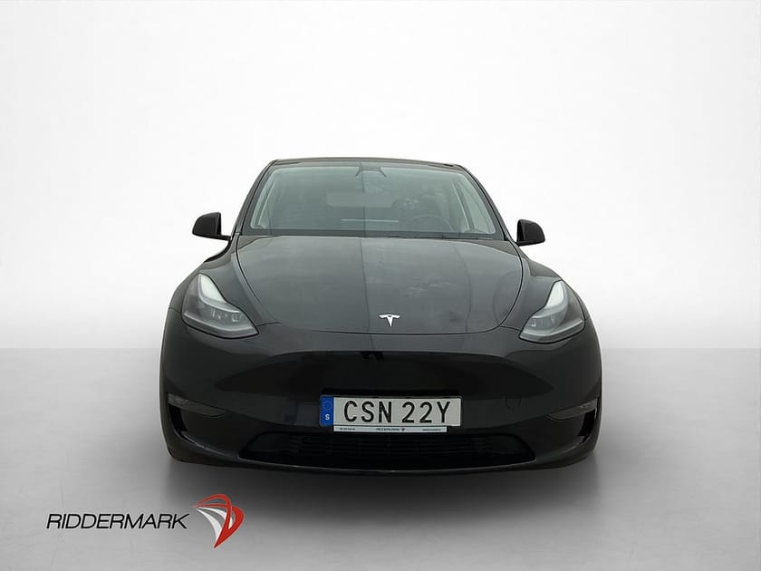 Bild 3 av Tesla Model Y Performance Dragkrok Autopilot MOMS Svensksåld