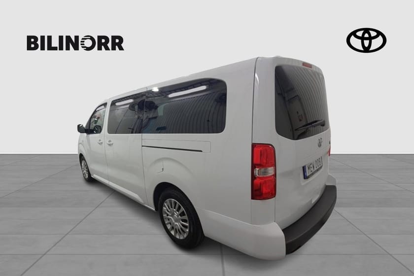 Bild 3 av Toyota Proace Verso SHUTTLE LONG 2,0 D ADBLUE 140 HK S&S