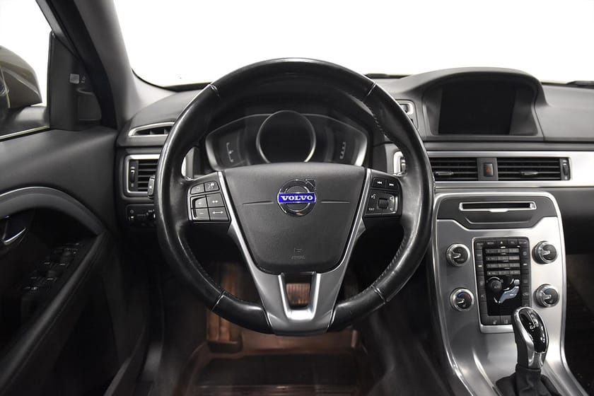 Bild 2 av Volvo XC70 D5 AWD Summum P-värm VOC Skinn Adaptivf Rattv Drag