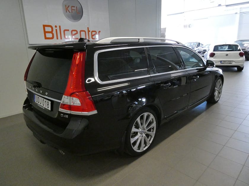 Bild 4 av Volvo V70 D4 Classic, Summum VOC-Drag-Skinn-Värmare-SoV
