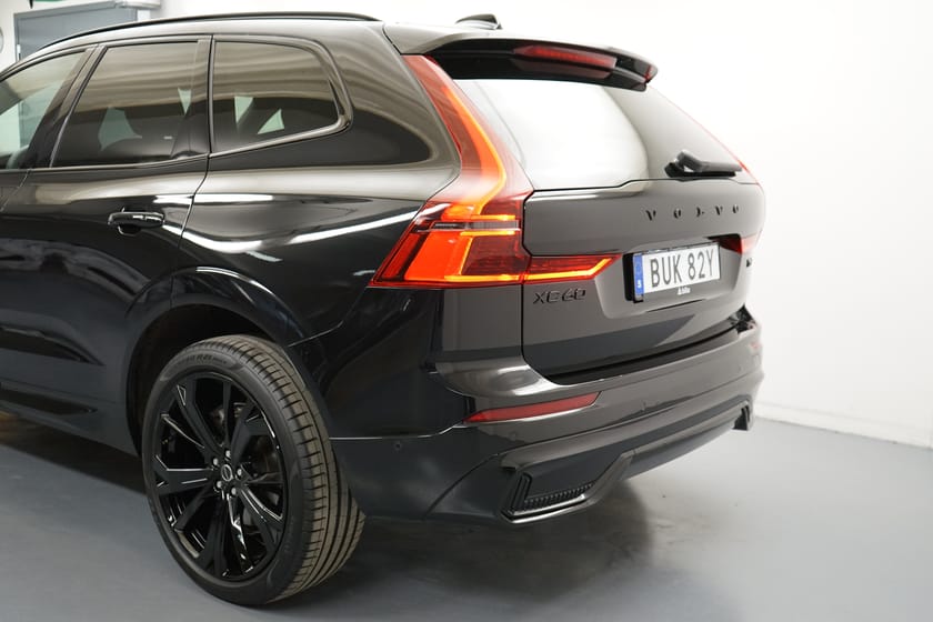Bild 3 av Volvo XC60 T6 Plus Black Nordic Edition, Dragkrok