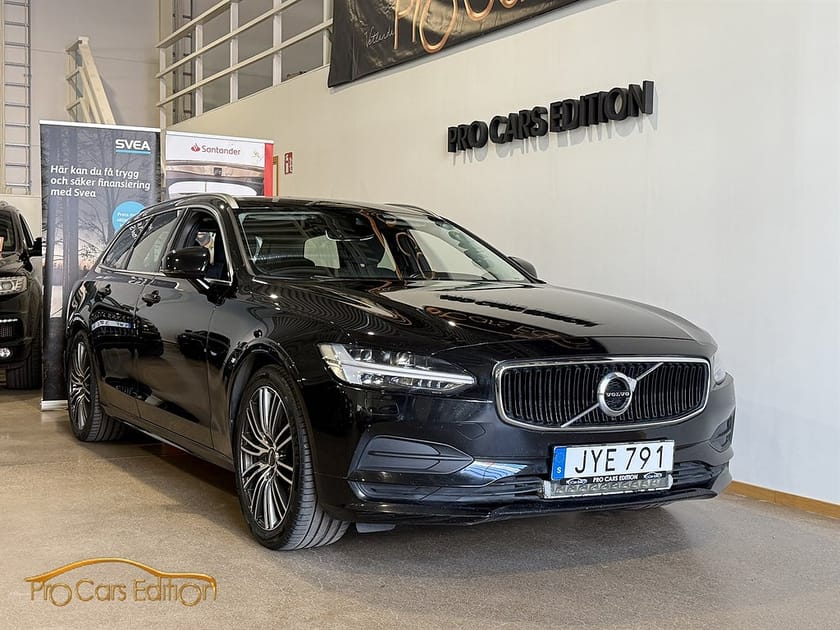 Bild 1 av Volvo V90 D3 AWD Geartronic | 150hk Momentum | Drag | Navi