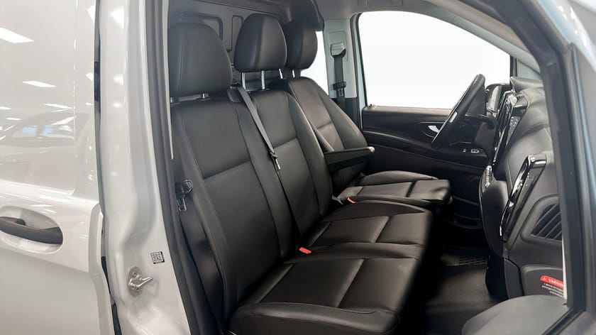Bild 5 av Mercedes-Benz Vito 119 CDI 4x4 3.2t SKÅP EX. LÅNG SELECT