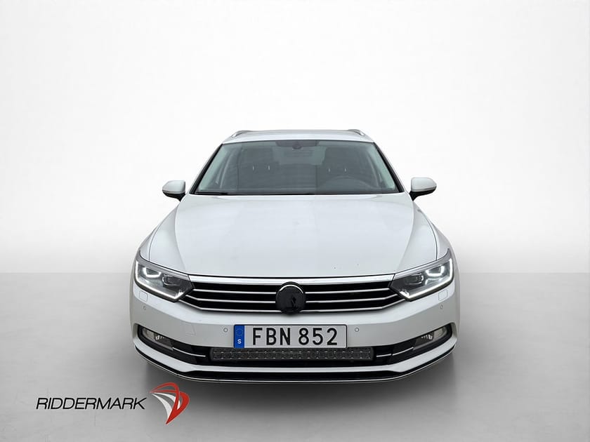 Bild 2 av Volkswagen Passat Sportscombi TDI 4M Executive Skinn Drag Kamera Värmare