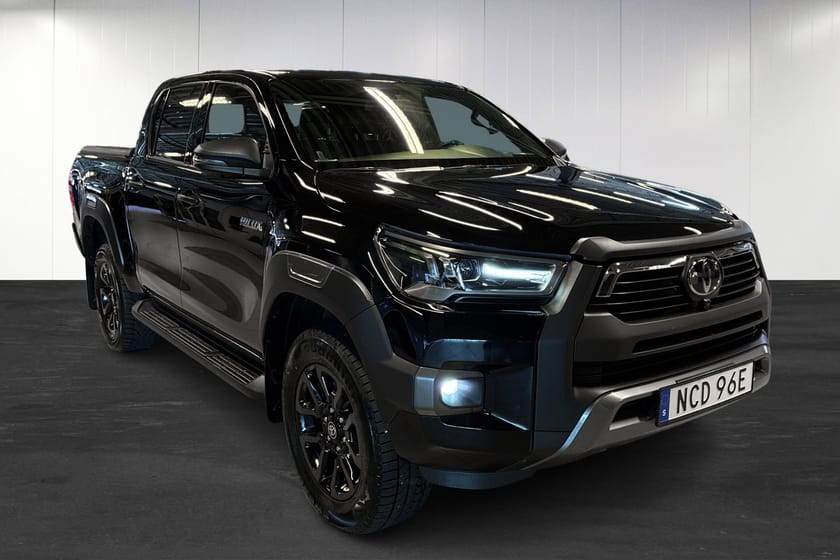 Bild 2 av Toyota Hilux Dubbelhytt 2.8 4WD D-Cab | Invincible | Drag | 360 | Navi | JBL |