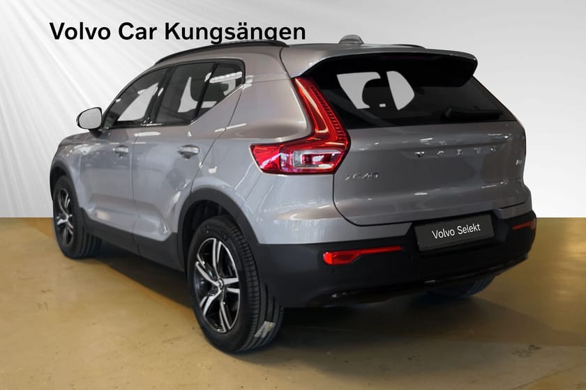 Bild 4 av Volvo XC40 B4 FWD Bensin Plus Dark Rattvärme Selekt