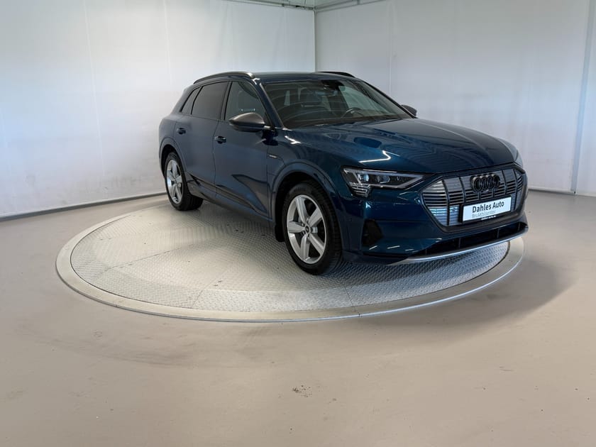 Bilde 3 av Audi e-tron 55 quattro Advanced Sport ACC/Krok/360-kam/Delskinn/El.sete