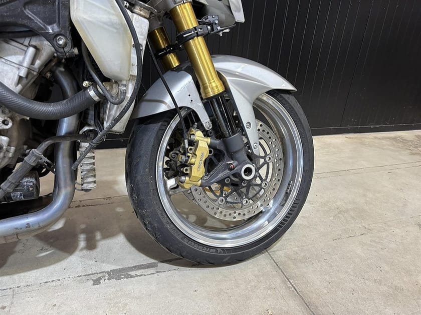 Bild 4 av Suzuki Cycles GSX-R1000