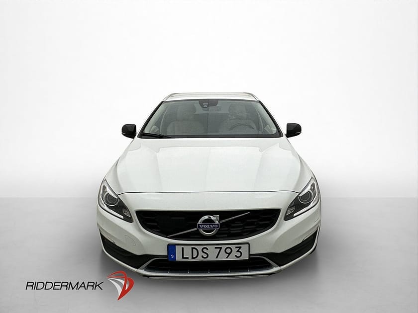Bild 2 av Volvo V60 Cross Country D4 Summum H/K D-Värm Navi Skinn