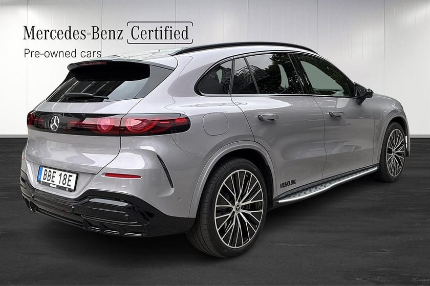 Bild 3 av Mercedes-Benz GLC EQ 400 4MATIC AMG Panorama Drag Burmester Night