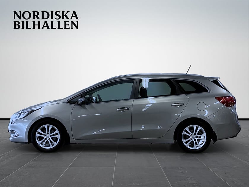 Bild 4 av Kia cee'd_sw 1.6 GDI DCT EX Comfort Nyservad  Kamera Värmar