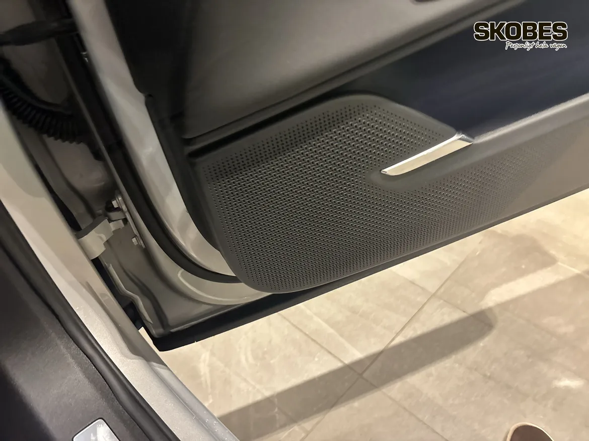 Volvo EX90