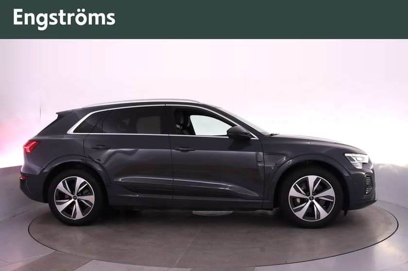 Bild 2 av Audi Q8 50 e-tron quattro 340Hk S-LINE