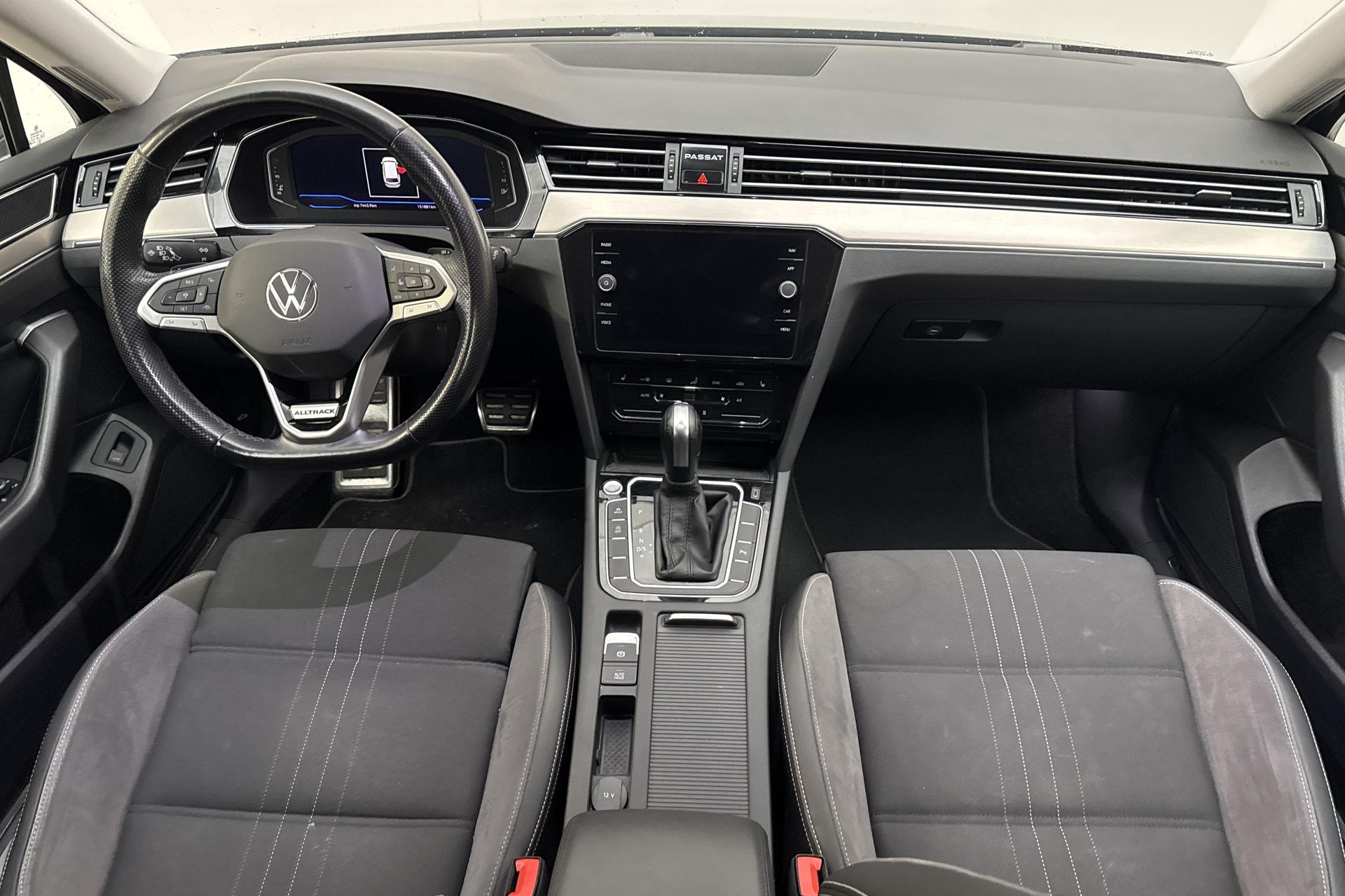 Volkswagen Passat 2021, bild 7/10