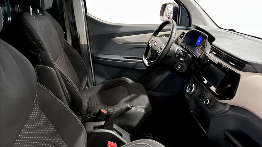 Bild 3 av Maxus e-Deliver 3 LWB 52.5 kWh 122hk