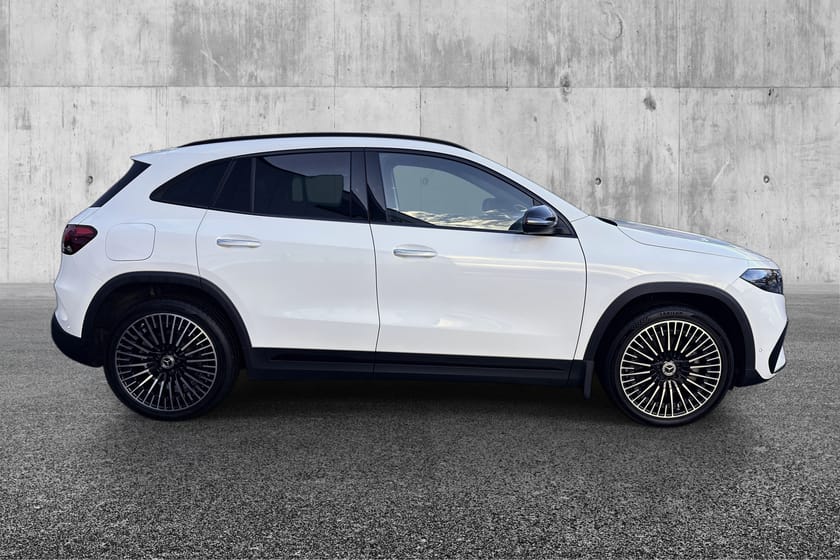 Bilde 4 av Mercedes-Benz EQA 300 4MATIC