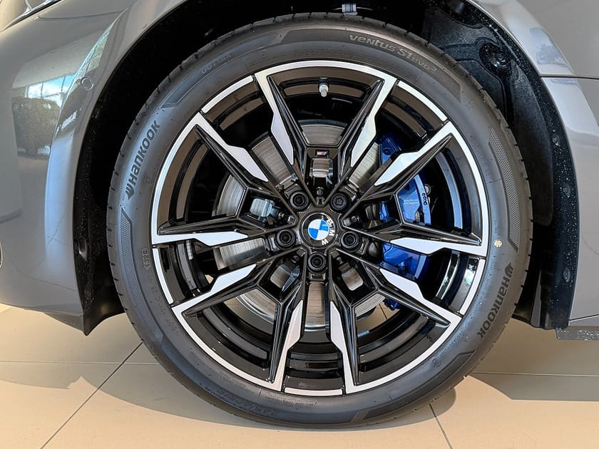 Bild 3 av BMW i4 M60 xDrive Gran Coupé xDrive, M-Sport,Panorama,Drag,Driving Assistant Pro