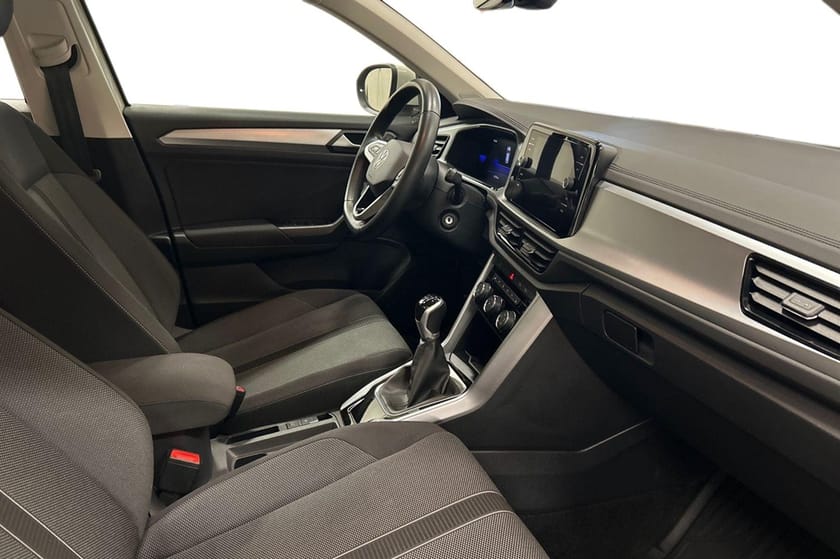 Bild 5 av Volkswagen T-Roc 1.0 TSI 110hk Drag B-kamera