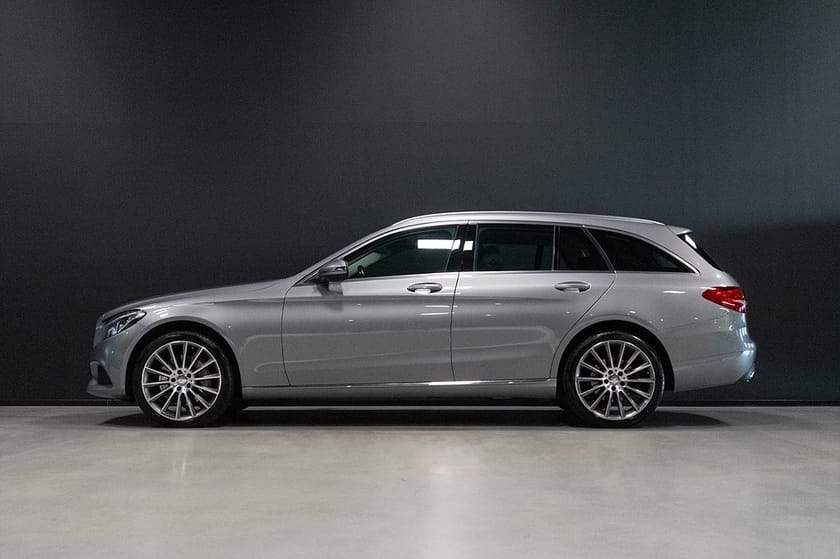 Bild 3 av Mercedes-Benz C 400 T 4MATIC