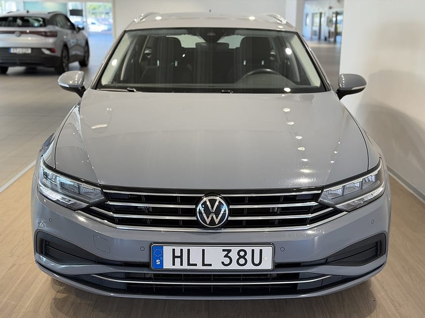 Bild 2 av Volkswagen Passat Sportscombi SC  1.5 TSI Automat Dragkrok Backkamera