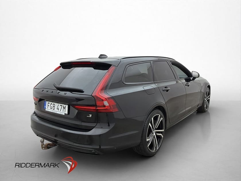 Bild 4 av Volvo V90 Recharge T6 350hk Ultimate Dark Pano H/K Drag 360°