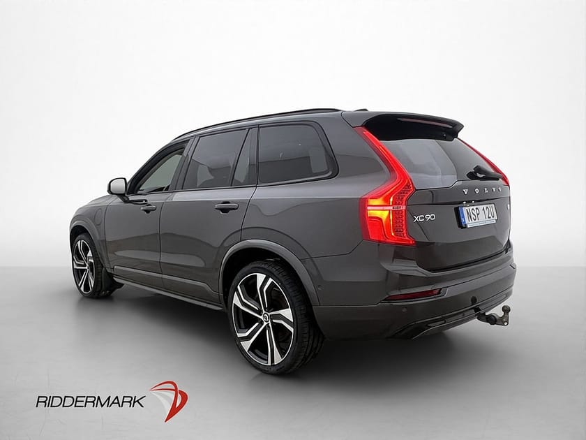 Bild 4 av Volvo XC90 7-seater T8 AWD Ultimate Dark 7-Sits Pano B&W HUD Luftfjäd