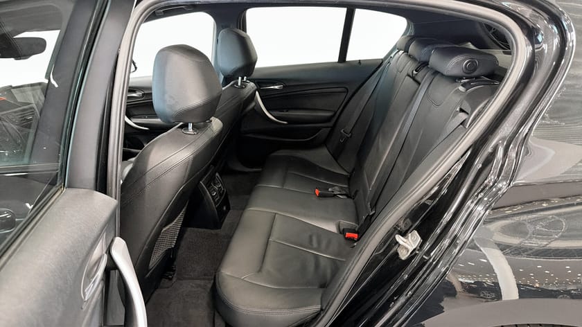 Bild 5 av BMW M135i xDrive 5-d H/K Taklucka Elstol m minne
