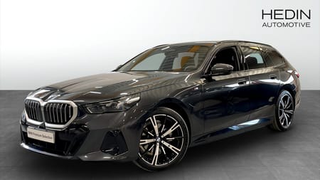 BMW 530e xDrive Touring M-Sport H/K Drag  20" Ada farthåll Rattvärme