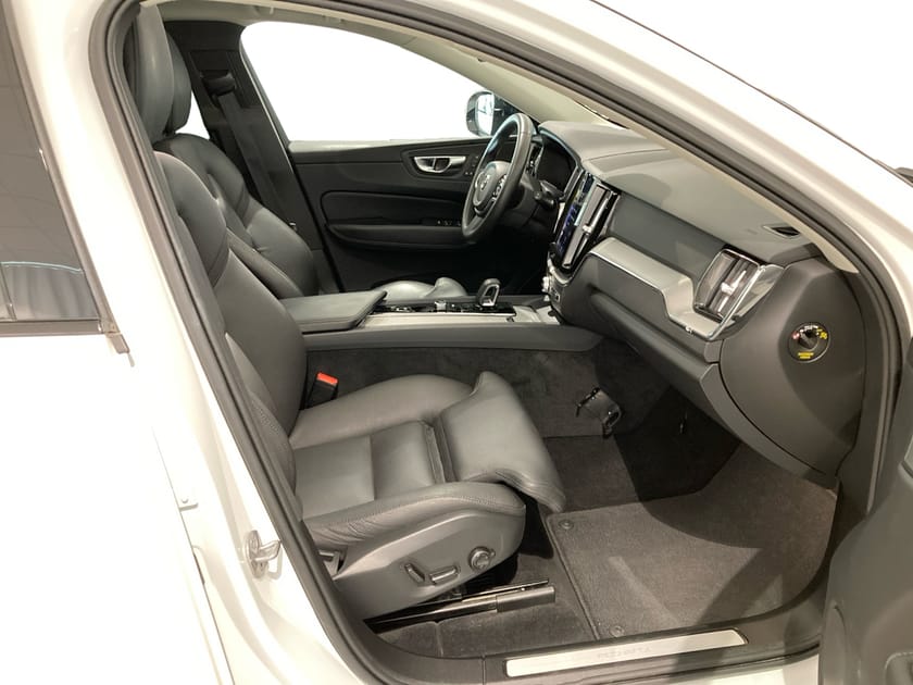 Bild 5 av Volvo XC60 Recharge T6 Plus Dark