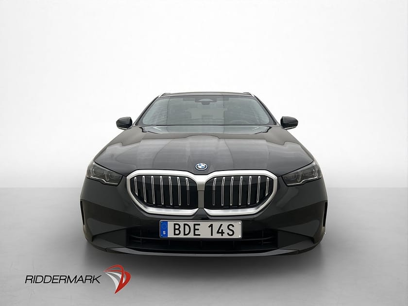 Bild 2 av BMW 530e xDrive Touring 299hk H/K Kamera CarPlay Drag MOMS