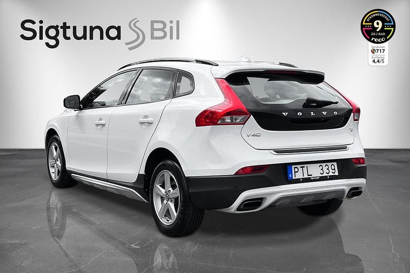 Bild 3 av Volvo V40 Cross Country T4 Momentum / Panorama / Backkamera